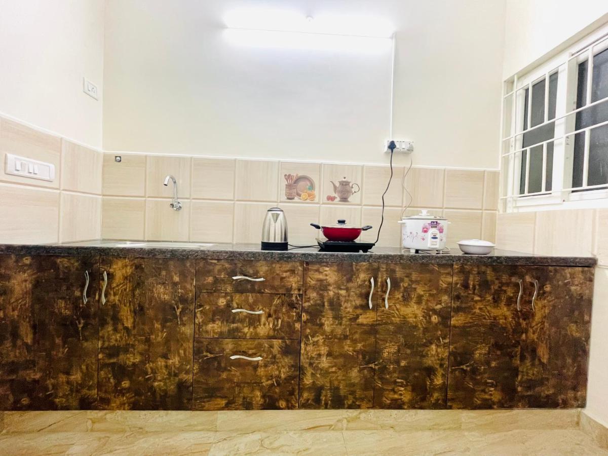 Lsr Service Apartments Τιρουπάτι Εξωτερικό φωτογραφία
