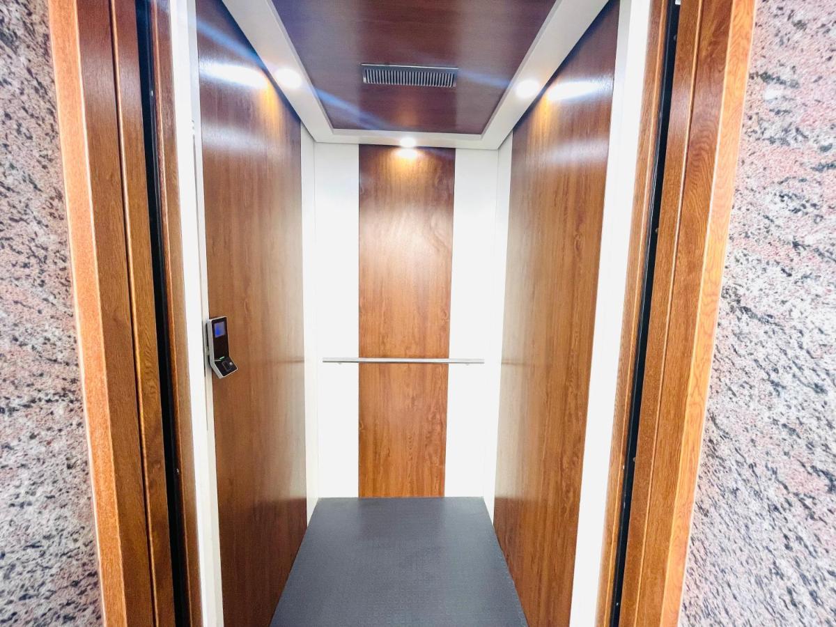 Lsr Service Apartments Τιρουπάτι Εξωτερικό φωτογραφία